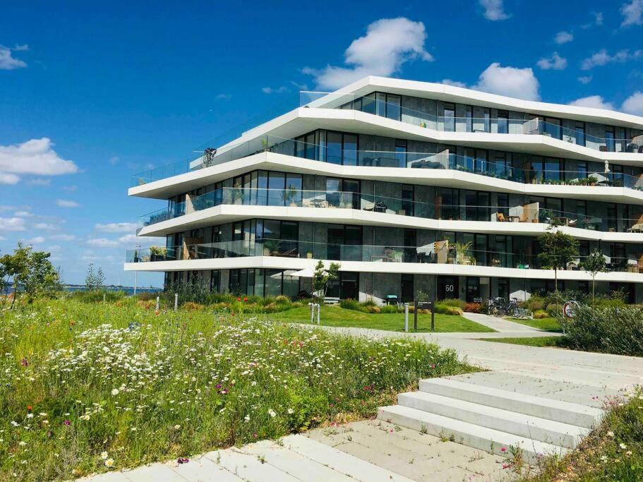 Apartament Bo Med Stil Og Udsigt Til Aarhus Lystbadehavn Zewnętrze zdjęcie