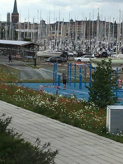 Apartament Bo Med Stil Og Udsigt Til Aarhus Lystbadehavn Zewnętrze zdjęcie