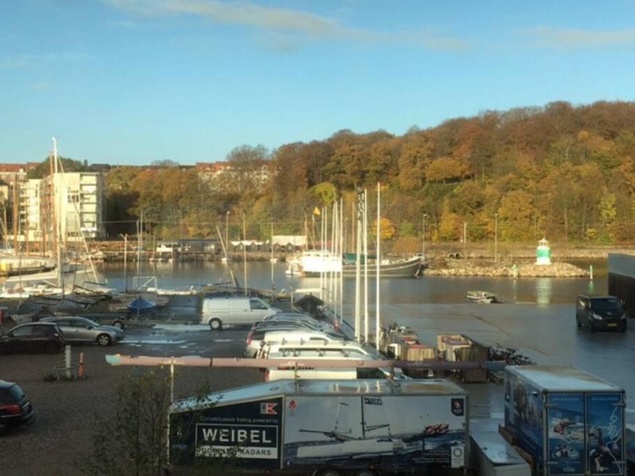 Apartament Bo Med Stil Og Udsigt Til Aarhus Lystbadehavn Zewnętrze zdjęcie