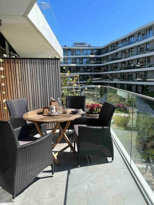 Apartament Bo Med Stil Og Udsigt Til Aarhus Lystbadehavn Zewnętrze zdjęcie